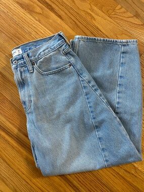 Mid Rise Barrel Jean